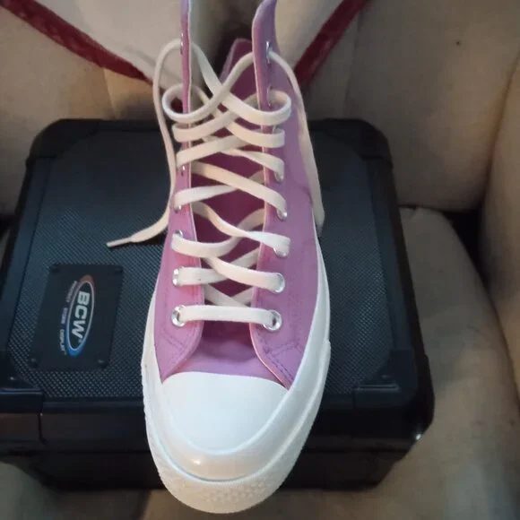 New High Top Converse Chuck 70- Pale Amethyst - Picture 10 of 11